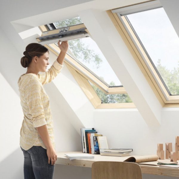 Velux GLL1061 MK08 Кровен прозорец 66x118cm горно управување- тројно стакло - Image 3