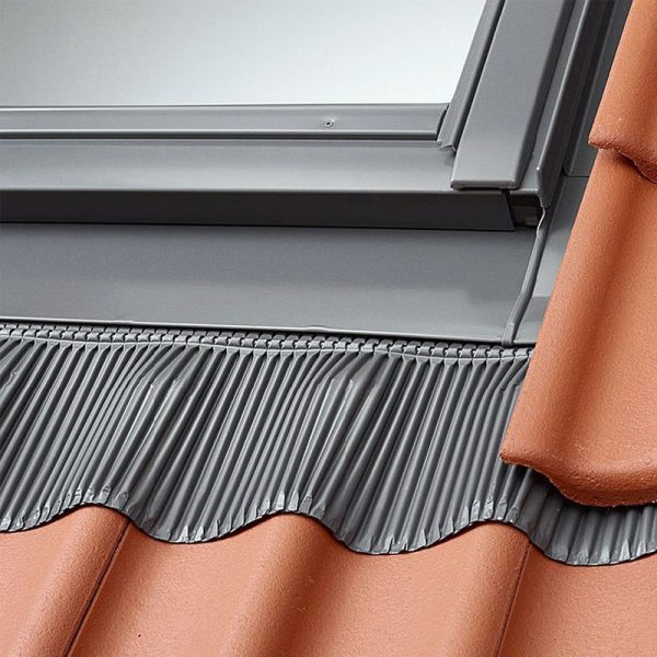 Velux GZL1051 FK08 Кровен прозорец 66x140cm горно управување - Image 4